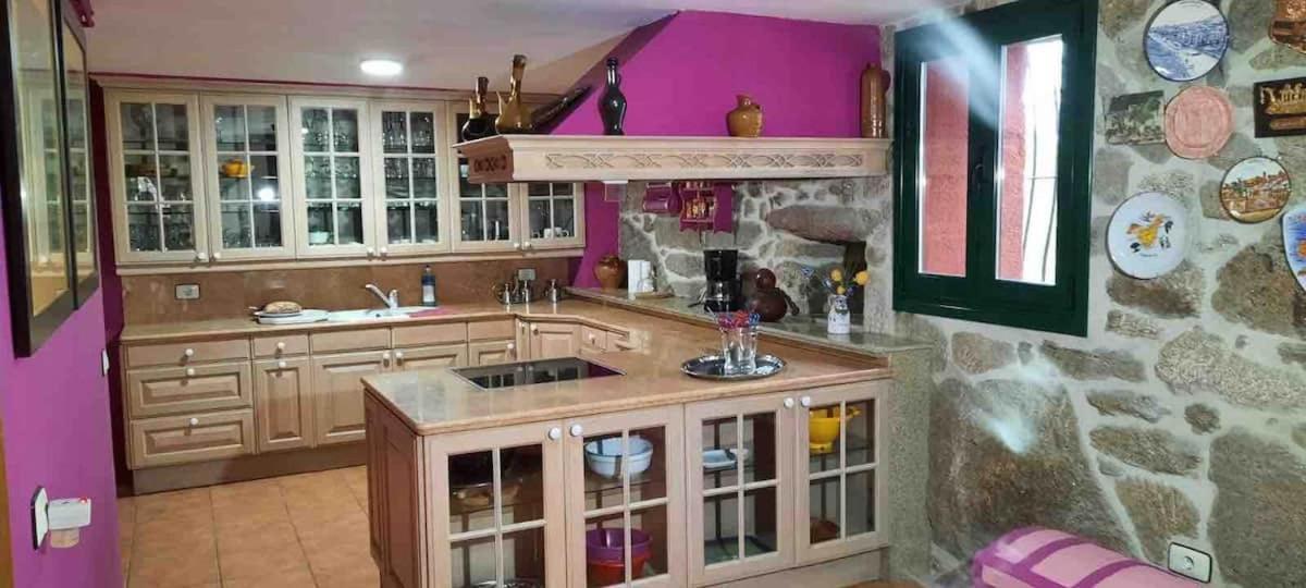 Alojamiento Entero Con Piscina Y Jardin. Ουρένσε Εξωτερικό φωτογραφία