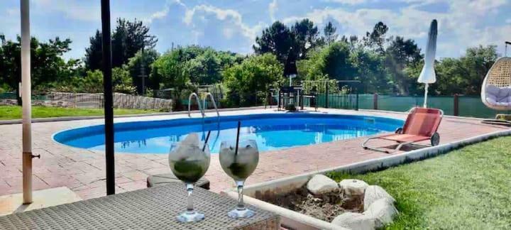Alojamiento Entero Con Piscina Y Jardin. Ουρένσε Εξωτερικό φωτογραφία