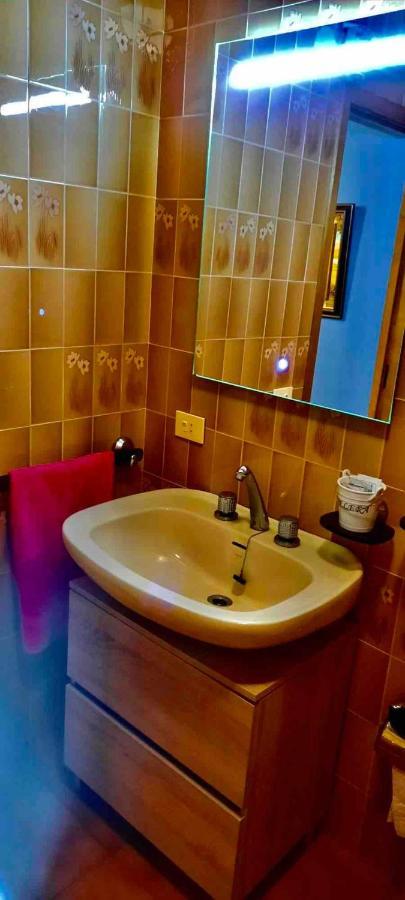 Alojamiento Entero Con Piscina Y Jardin. Ουρένσε Εξωτερικό φωτογραφία