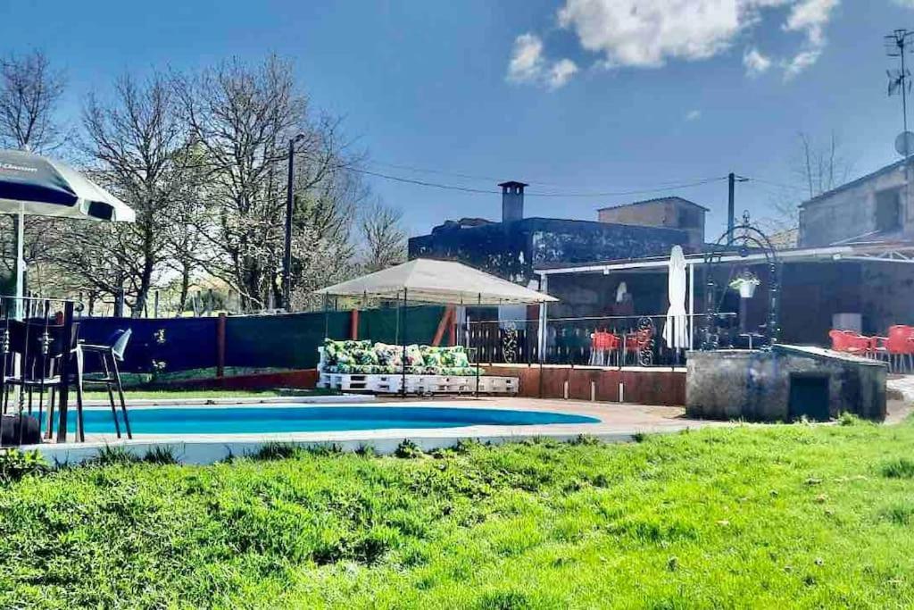 Alojamiento Entero Con Piscina Y Jardin. Ουρένσε Εξωτερικό φωτογραφία