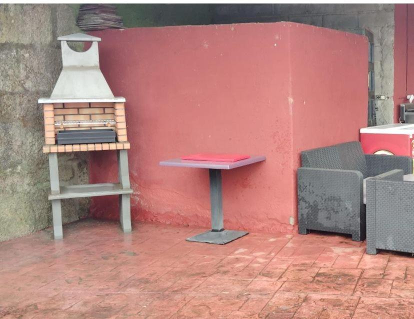 Alojamiento Entero Con Piscina Y Jardin. Ουρένσε Εξωτερικό φωτογραφία