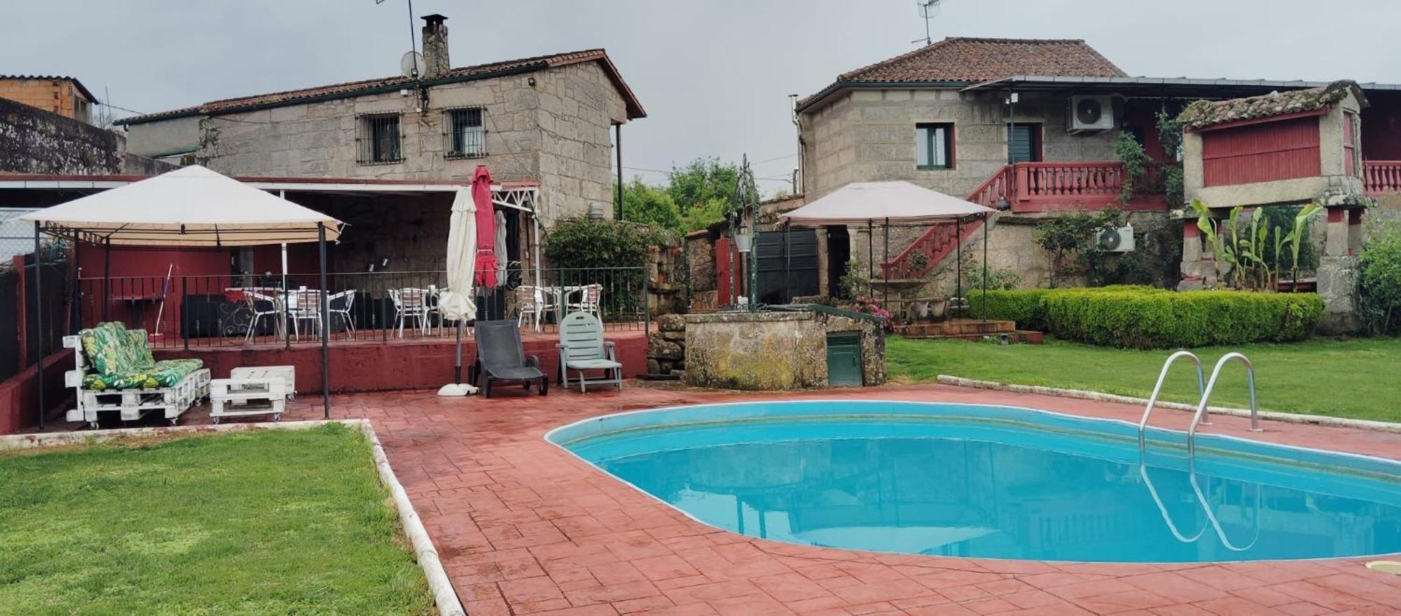 Alojamiento Entero Con Piscina Y Jardin. Ουρένσε Εξωτερικό φωτογραφία